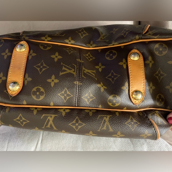 Louis Vuitton Monogram Canvas Galleria PM Hobo - Picture 10 of 16